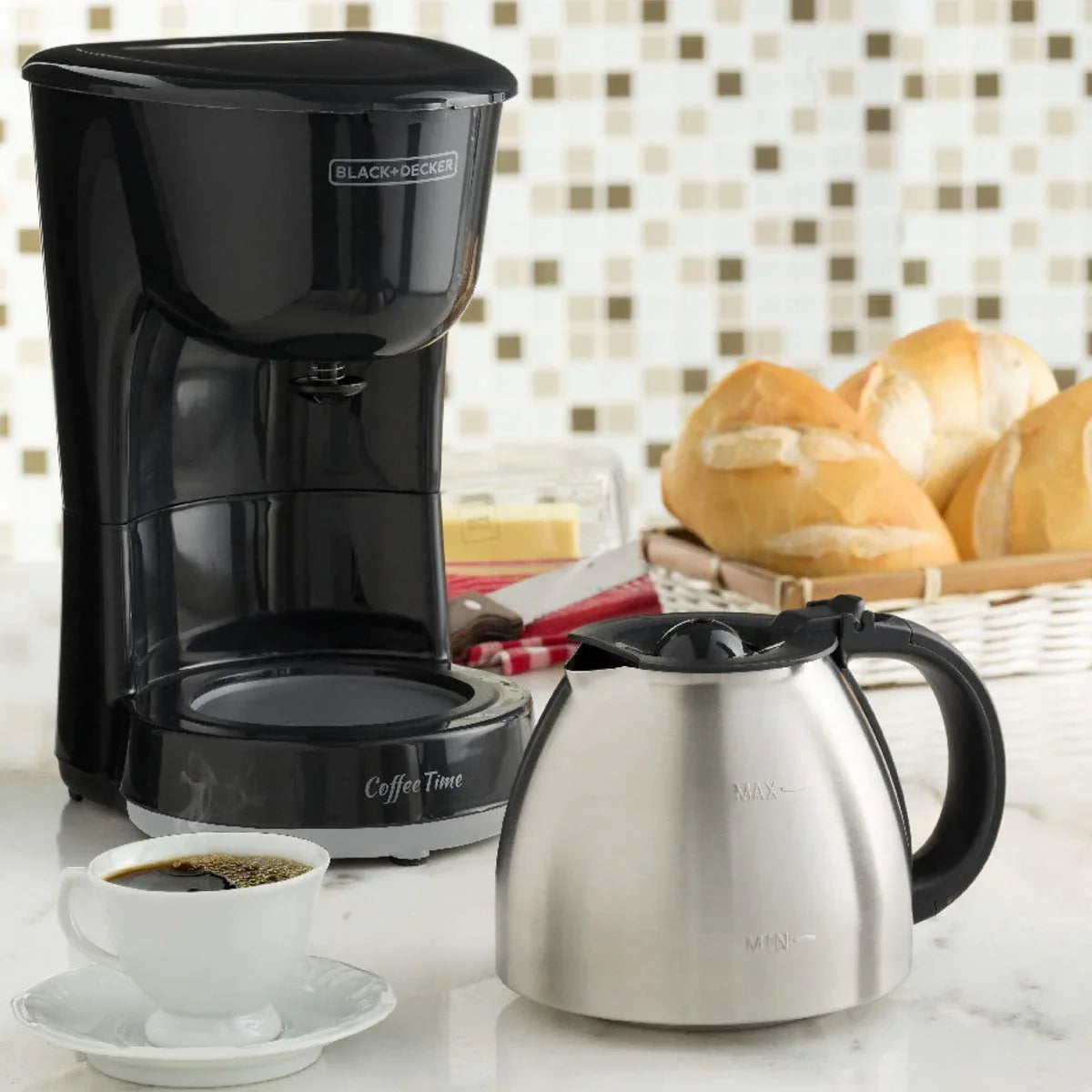 Cafeteira Black-Decker 18 Cafés Jarra Inox 220V - CM15 - Loja Do Thor